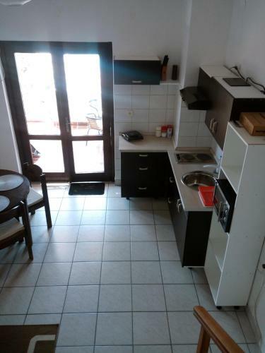'pebble' - Beach Apartment, ?abori?