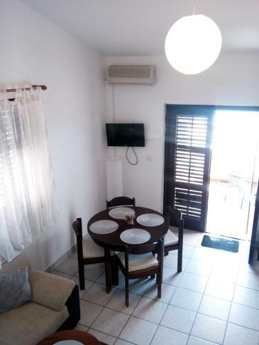 'pebble' - Beach Apartment, ?abori?