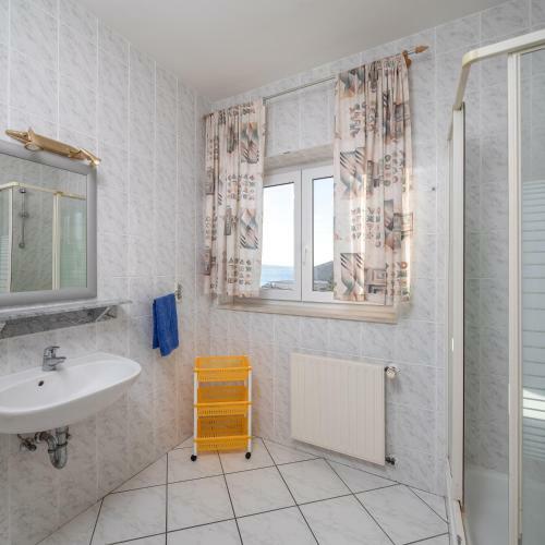 Hotel Germania Rooms & Apartments