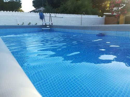 Bonito Chalet Con Piscina Cerca De La Playa