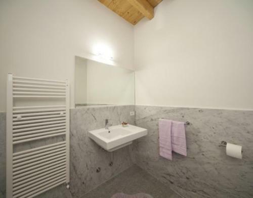 Alla Torre Del Barbarossa B&B Foresteria