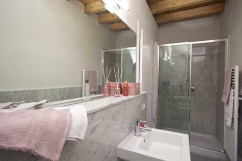 Alla Torre Del Barbarossa B&B Foresteria