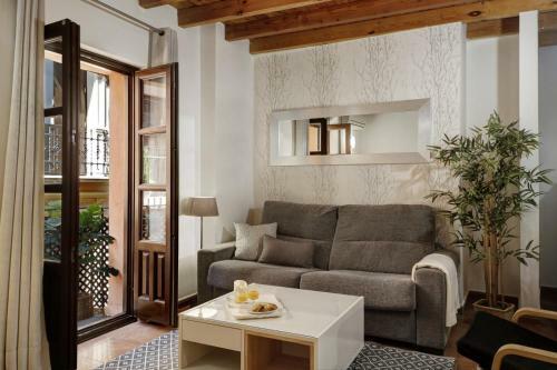 Apartamento Home4u, Elvira 16, 2a