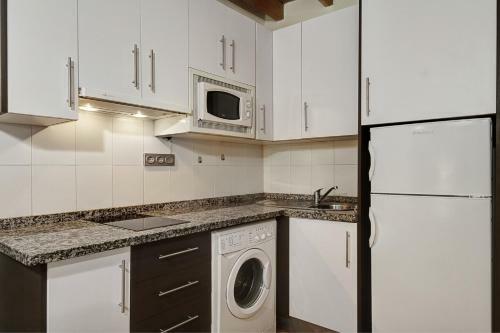 Apartamento Home4u, Elvira 16, 2a