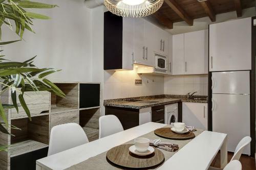 Apartamento Home4u, Elvira 16, 2a