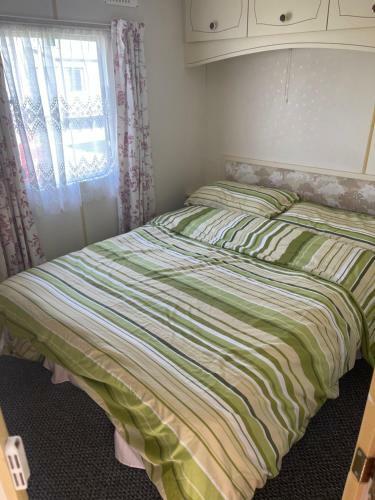 Caravan 6 Berth Ingoldmells Coral Beach Site No Pets Allowed