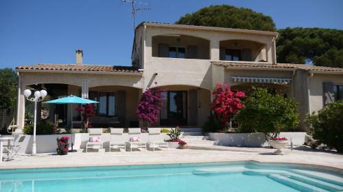 Apartamento Grand Appartement Dans Maison Avec Piscine Priv�e