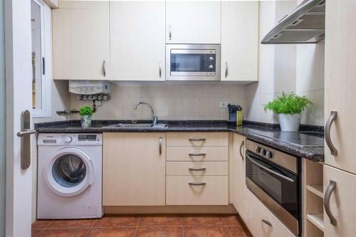 Apartamento San Sebastian Playa (parking+wifi Incluidos)