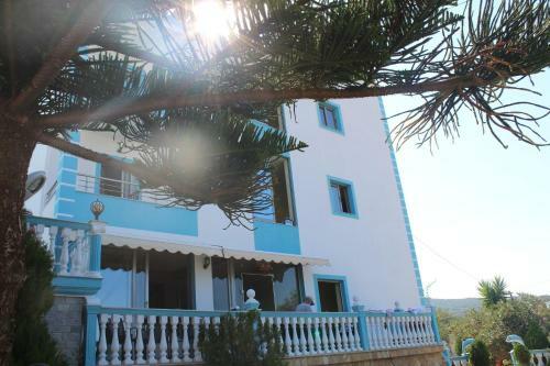 Esmeralda Hotel & Restaurant