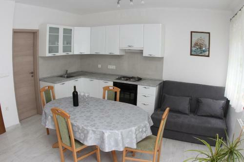 Apartmani Ivankovi?