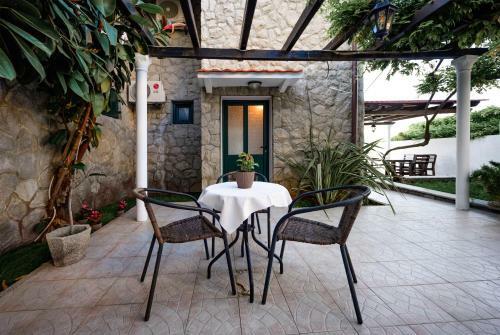 Apartments Ponta Krasici