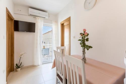 Apartmani Bezmalinovi?