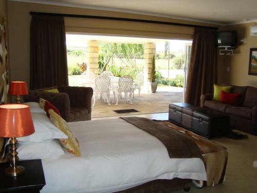 Hostal Orangia Game Lodge
