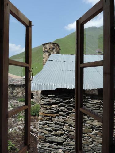 Hostal Erasti Guesthouse