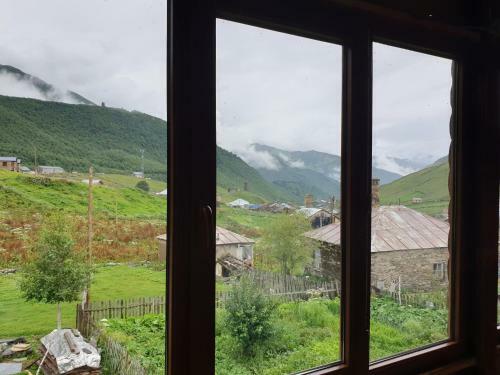 Hostal Erasti Guesthouse