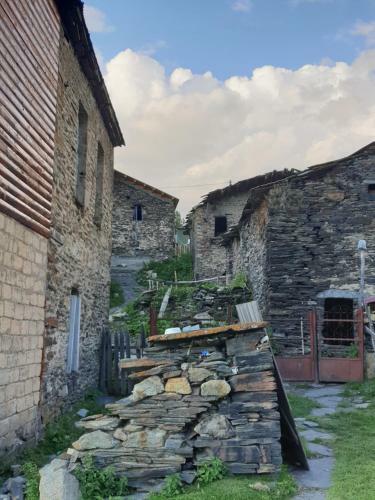 Hostal Erasti Guesthouse