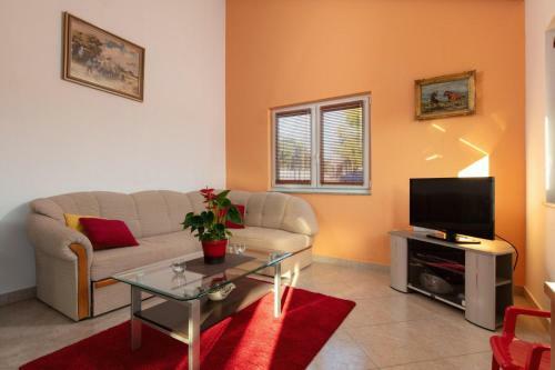 Olive Tree Holiday Home Near Trogir And Split