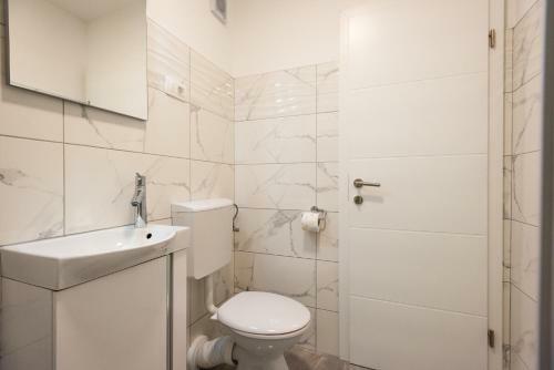 Apartments Omorfia