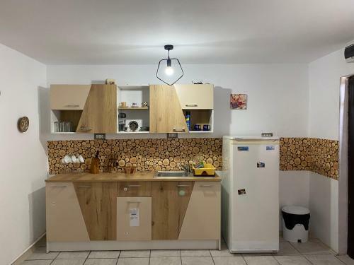 Camere De �nchiriat Maria