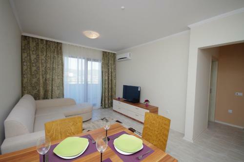 Hotel Lily Beach Resort