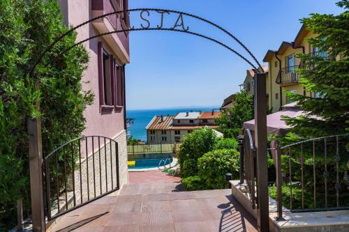 Hostal Vila Vista ???? ?????