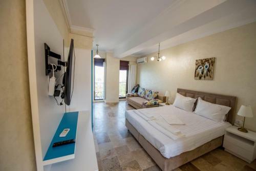 Apartments In Solid House Mamaia