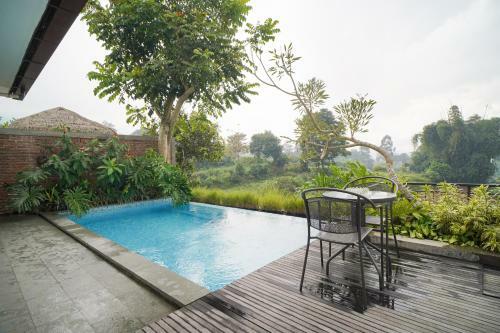 Omah Angkul Angkul Villa
