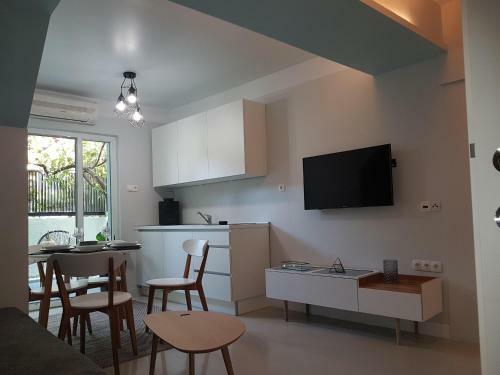 Modern City Apartments Ema