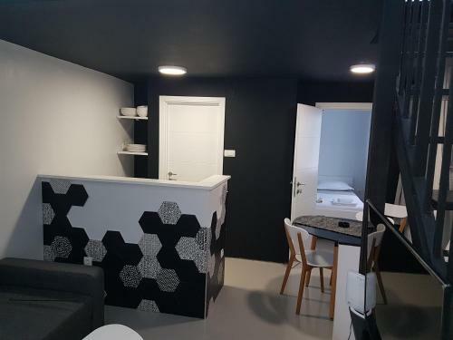 Modern City Apartments Ema