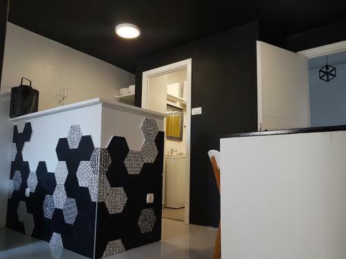 Modern City Apartments Ema
