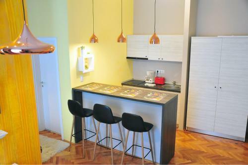 Ronis Apartments