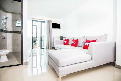 Apartamento Oyo 295 Salamat Bangtao