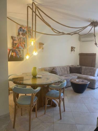 Flores Garden Sea View Apartment With Balcony