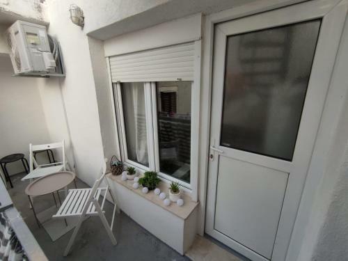 Hostal Private Bedroom With Bathroom