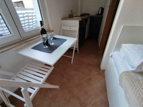 Hostal Private Bedroom With Bathroom