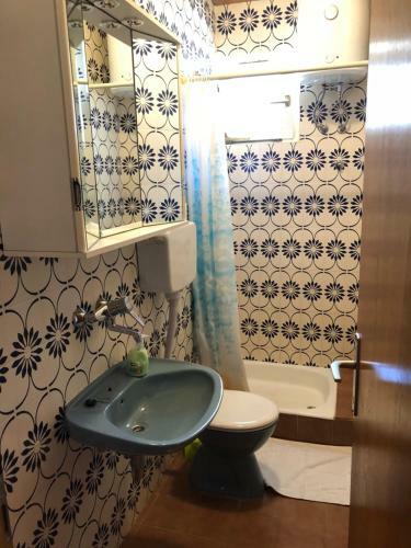 Hostal B3