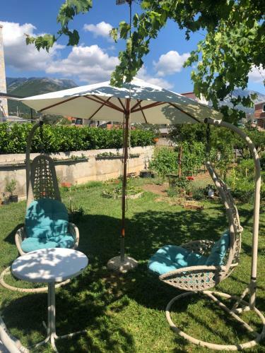 Lavender Vacation Home, Bar