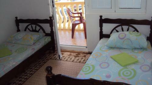 Hostal Planet Rooms