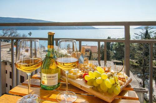 Novi Paradise Villa