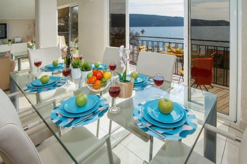 Novi Paradise Villa