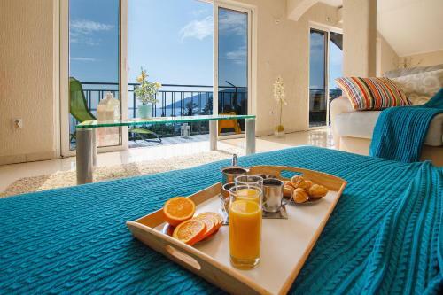 Novi Paradise Villa
