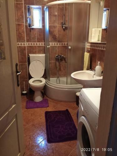 Hostal Buric Rooms