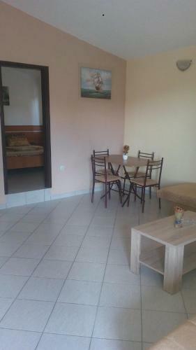 Hostal Apartmani Pivljanin