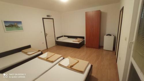 Apartments Avdic