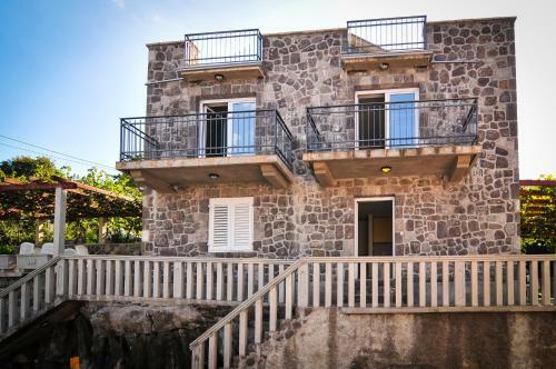 Stone House Apartments