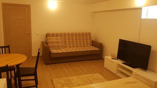Hostal Saules Sveciu Namai
