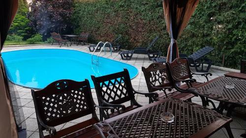 Hostal Saules Sveciu Namai