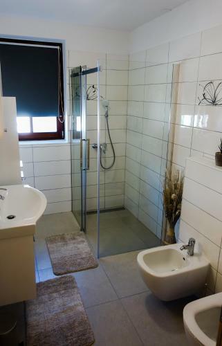 Hi?a Mi?c, Apartmaji Hosnar