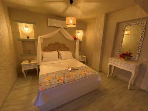 Hotel Naz Konak Ala�at?