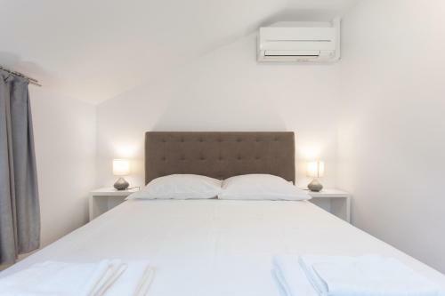 Apartmaji Pri Perotu